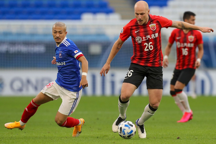 卡塔尔亚冠代表队取得胜利晋级淘汰赛了吗